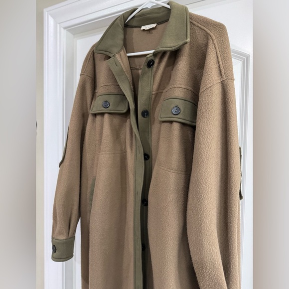 Shacket by La Miel women’s size Medium - Picture 2 of 3